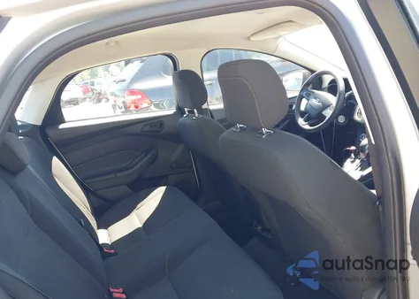 2016 Ford Focus S из США, поврежденный, VIN 1FADP3E26GL356315